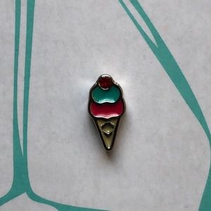 Ice Cream Cone‎ Charm